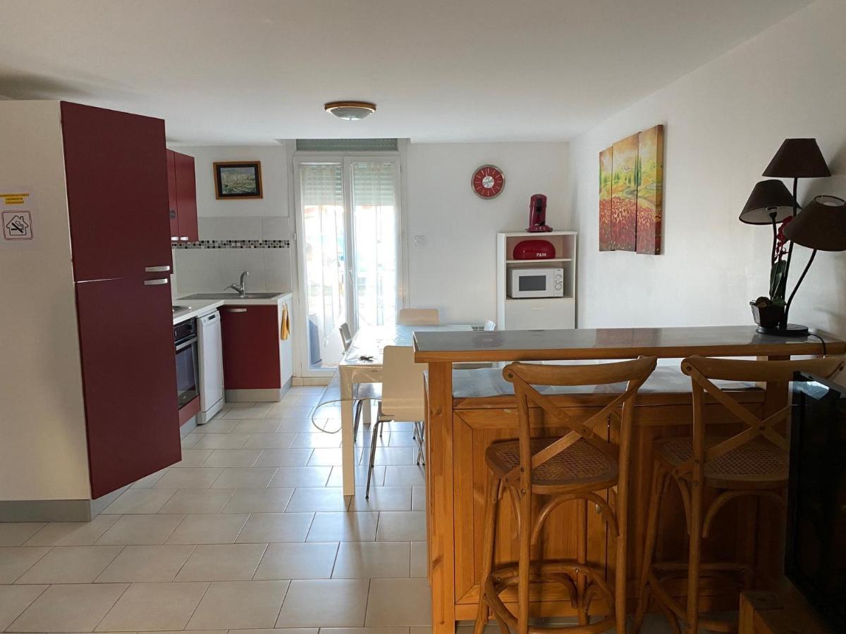 Villa Magali - Appartement Climatise T3 Duplex - Grau-Du-Roi - Hypercentre 20 M De La Plage Le Grau-du-Roi Exterior photo