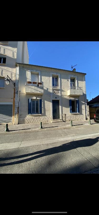 Villa Magali - Appartement Climatise T3 Duplex - Grau-Du-Roi - Hypercentre 20 M De La Plage Le Grau-du-Roi Exterior photo