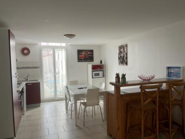 Villa Magali - Appartement Climatise T3 Duplex - Grau-Du-Roi - Hypercentre 20 M De La Plage Le Grau-du-Roi Exterior photo